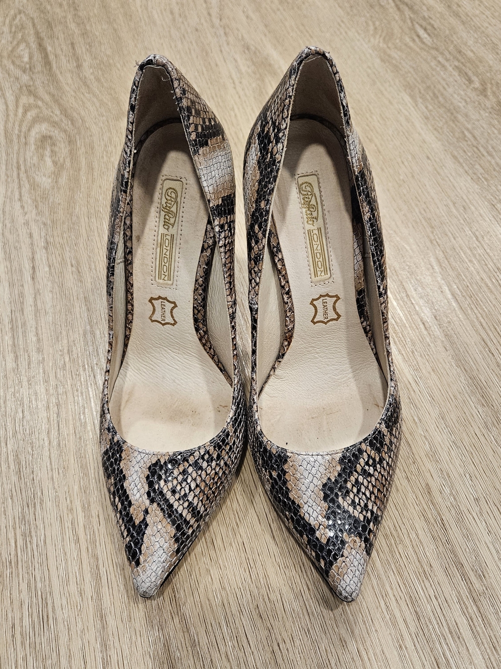 Buffalo London Snake Print Leather Pointed Stiletto Heels Pumps (EU 36 / US 6)